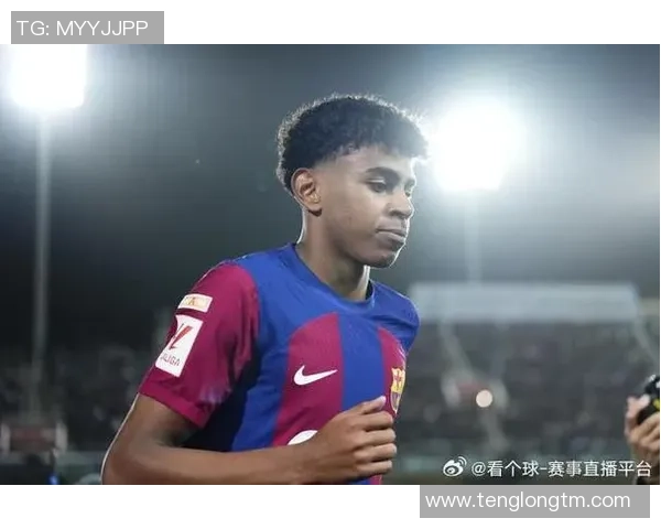 足球明星全家搬迁新居生活揭秘温馨瞬间尽在视频中 足球明星全家搬迁新居生活揭秘温馨瞬间尽在视频中