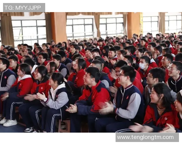 足球明星的奋斗与梦想在书籍中闪耀的智慧之光 足球明星的奋斗与梦想在书籍中闪耀的智慧之光