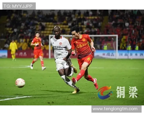 重庆足球队在全国锦标赛中以90分稳居积分榜首位展现强劲实力 重庆足球队在全国锦标赛中以90分稳居积分榜首位展现强劲实力