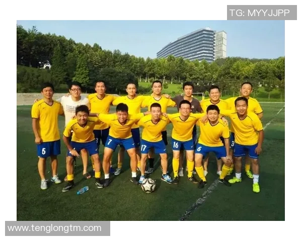 西安足球队荣登足球战术排行榜第十位展现出色战术实力与团队协作能力 西安足球队荣登足球战术排行榜第十位展现出色战术实力与团队协作能力